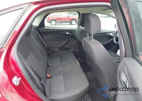 2017 Ford Focus Se z USA, uszkodzony, nr VIN 1FADP3F23HL274543